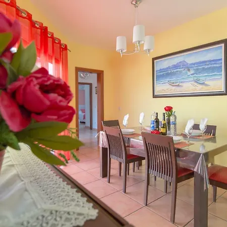 Bella Lucia 1. Piscina Climatizada, Wifi, Bbq. 别墅 科拉雷侯