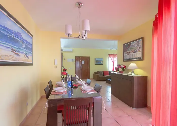 Villa Bella Lucia 1. Piscina Climatizada, Wifi, Bbq.